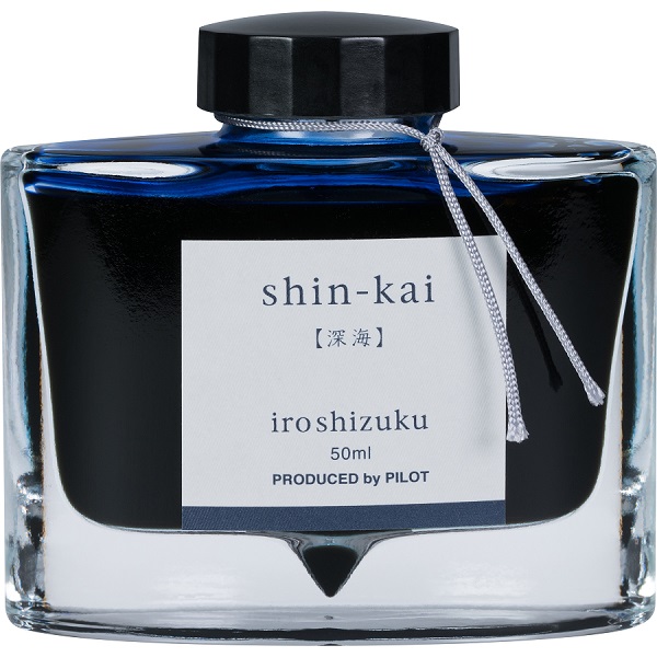 Tinta para pluma fuente Iroshizuku Shin-kai, tinta líquida color azul negro, frasco con 50 ml.